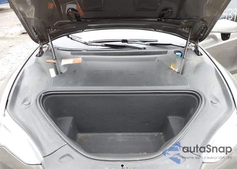 2016 Tesla Model S 60D/70D/75D/85D/90D z USA, uszkodzony, nr VIN 5YJSA1E22GF142450